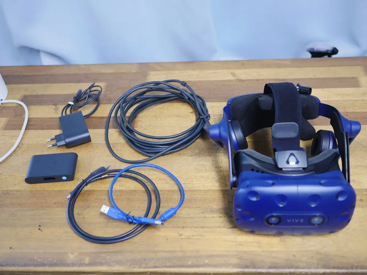 HTC VIVE 바이브 프로 HMD + 링크박스 패키지 VR기기