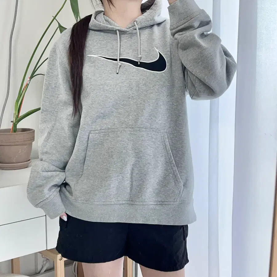 나이키 그레이 블랙스우시 기모 후드티 [ L ]
