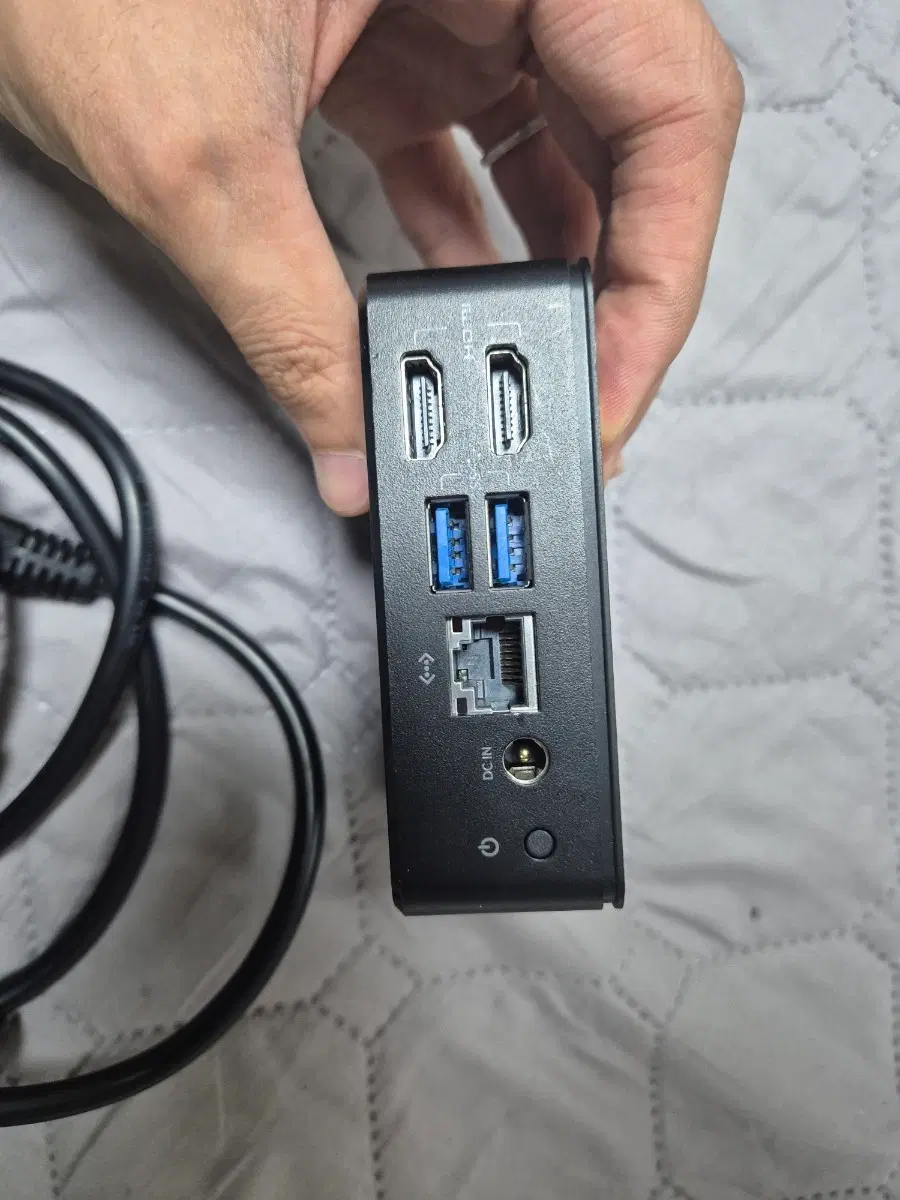 belkin Dual Display USB-C Dock
