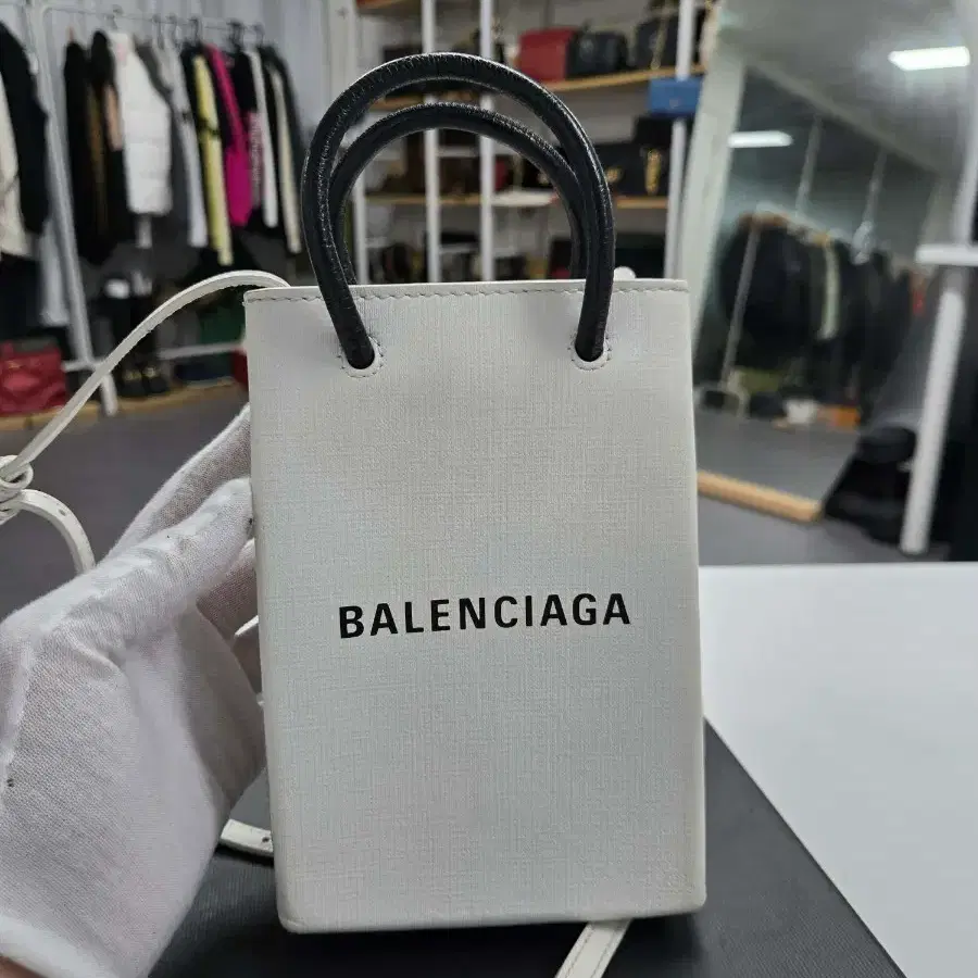 [정품] 발렌시아가 폰 홀더백