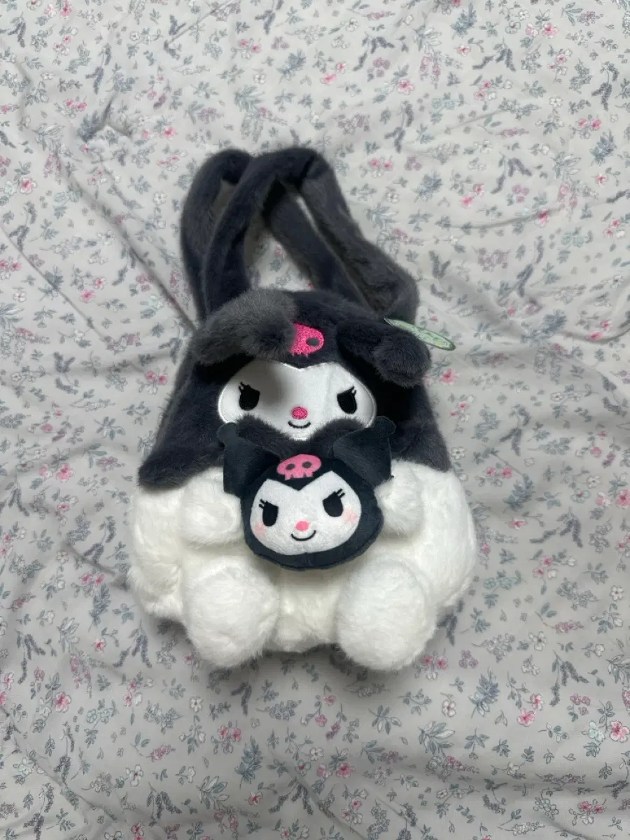 쿠로미 손가방