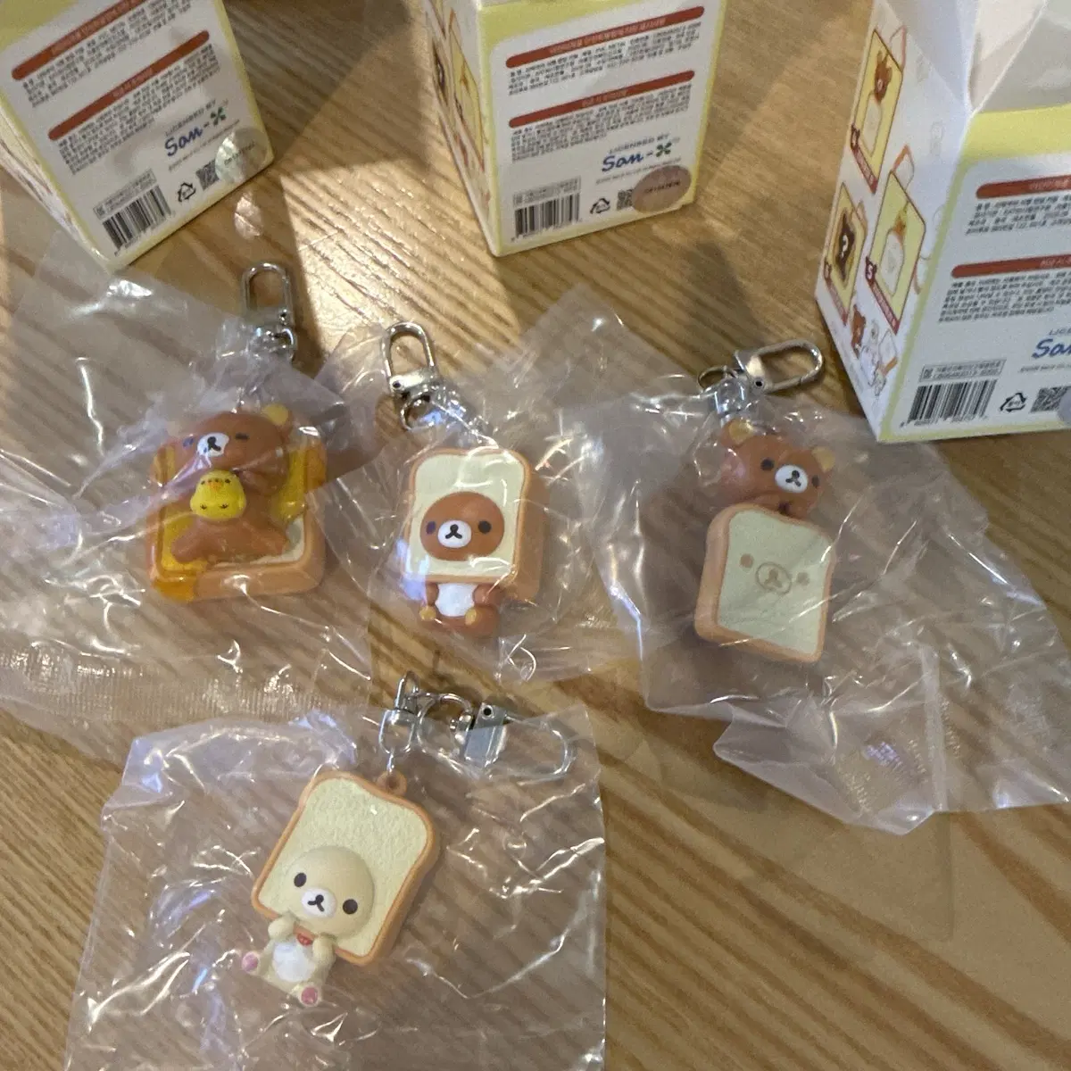 리락쿠마 식빵키링 히든 판매