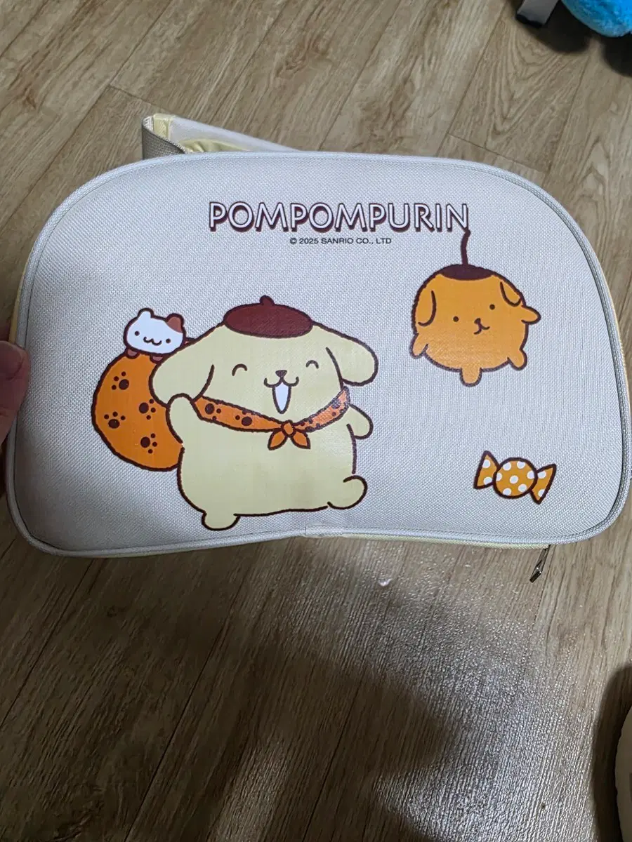 폼폼푸린 보냉백
