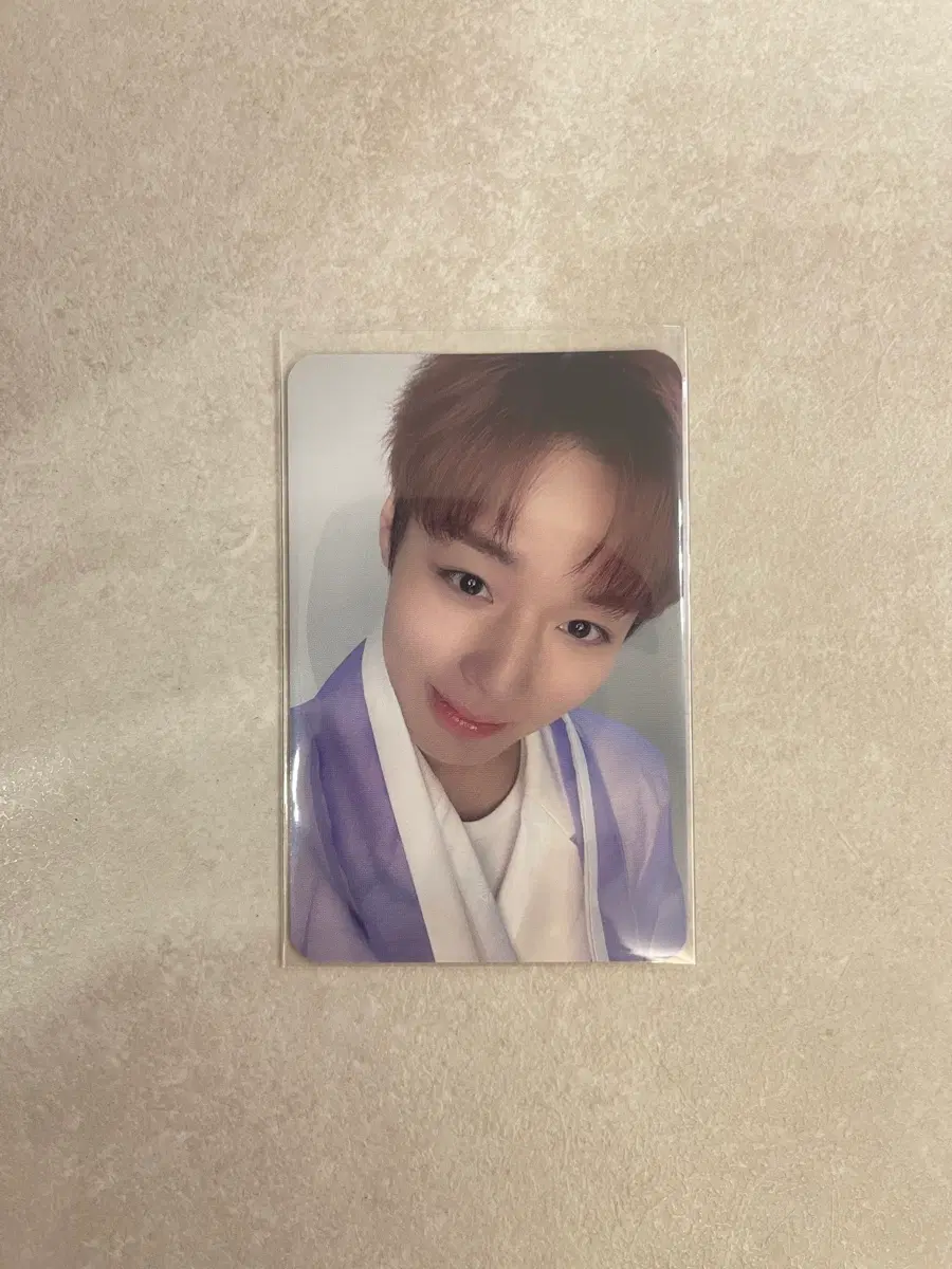 더벤티 박지훈 포토카드 (한복)