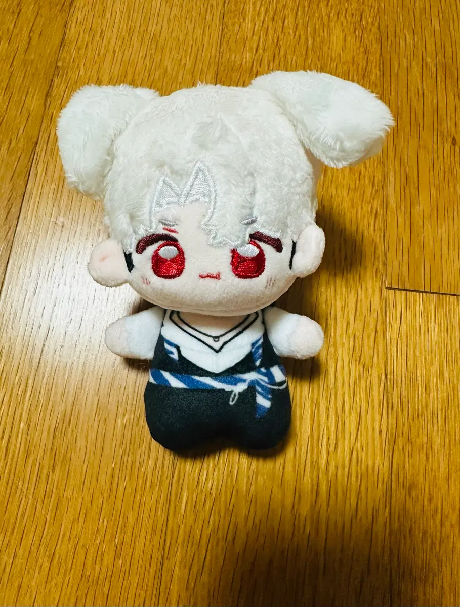 플레이브 은호 인형