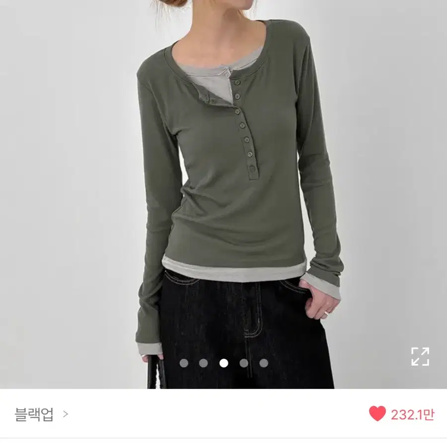 블랙업 레이어드 헨리넥 긴팔티 카키