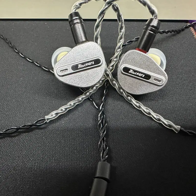 Kiwi Ears airoso키위이어스 아이로소
