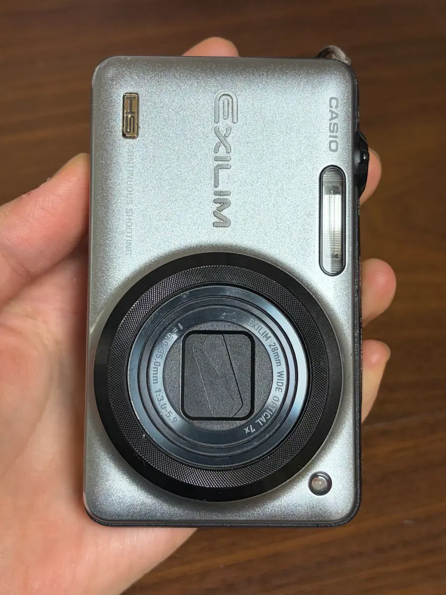 카시오 엑슬림 EXILIM zr10
