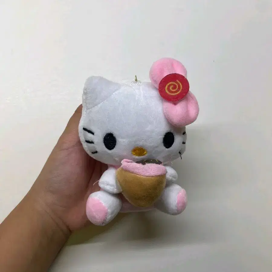 헬로키티 인형 키링