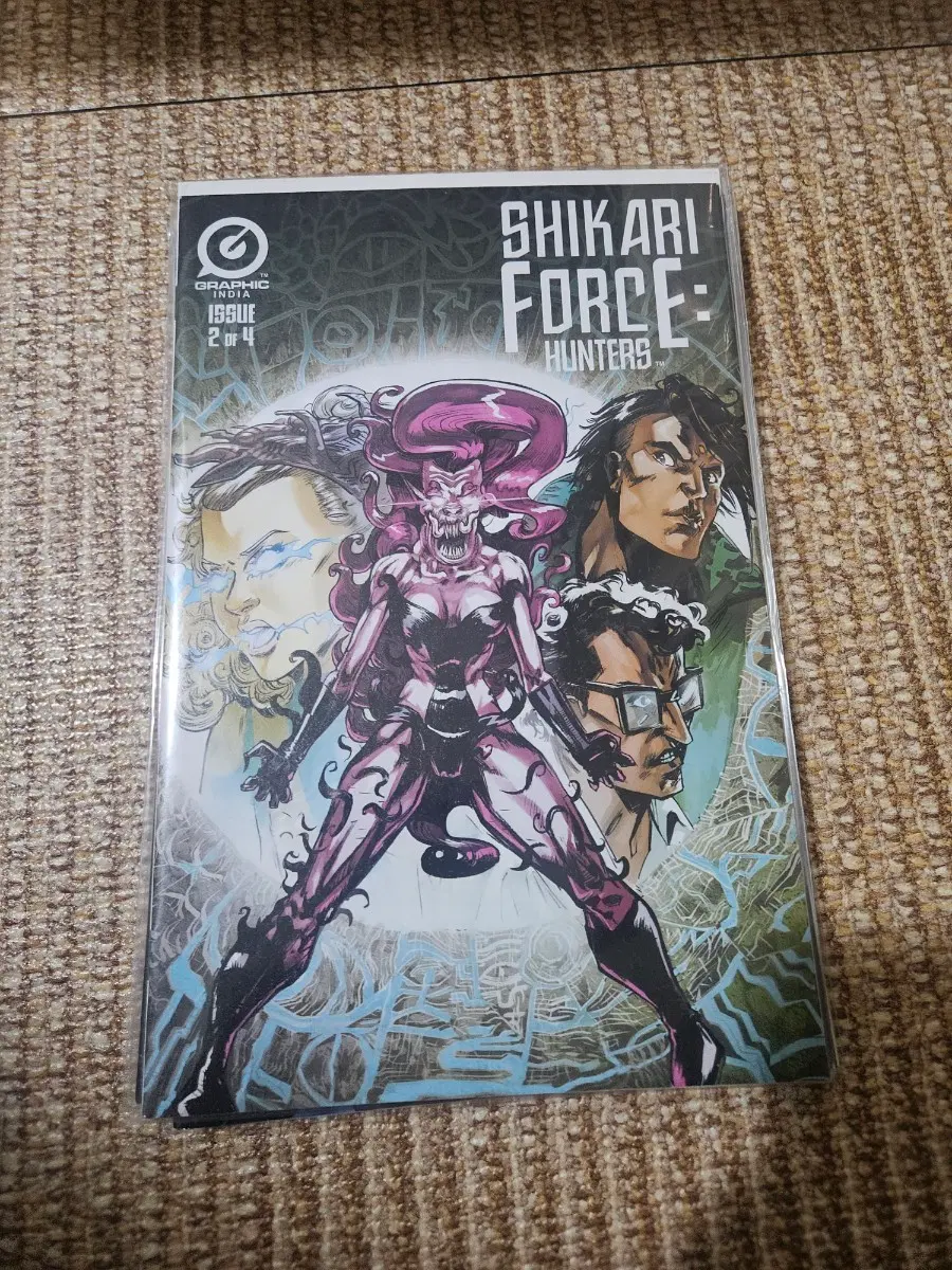 인디 / S / Shikari Force: Hunters #2