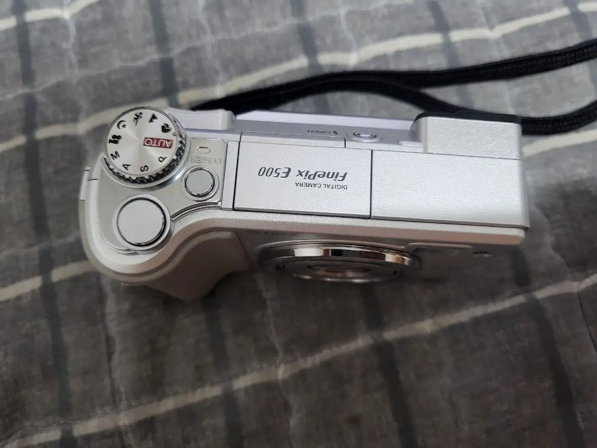 후지필름 FinePix E500 디지털 카메라 실버(하자있음)