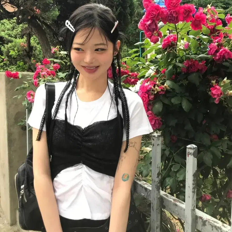 플레어업 뷔스티에 레이어드 티셔츠