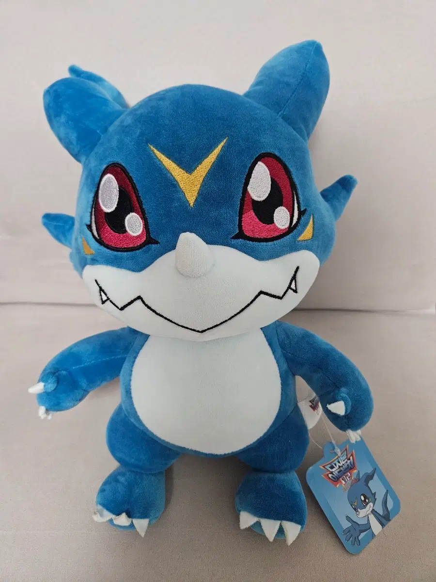 디지몬 브이몬 25cm 인형 판매합니다