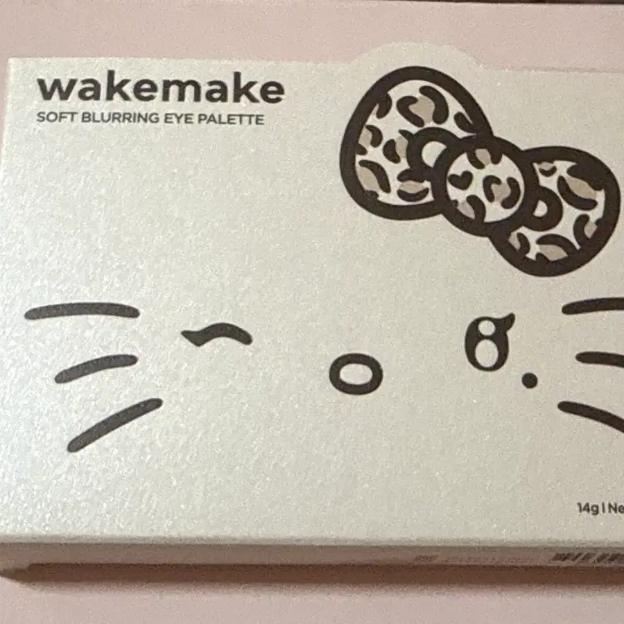 웨이크메이크 클래시누드블러링 아이팔레트