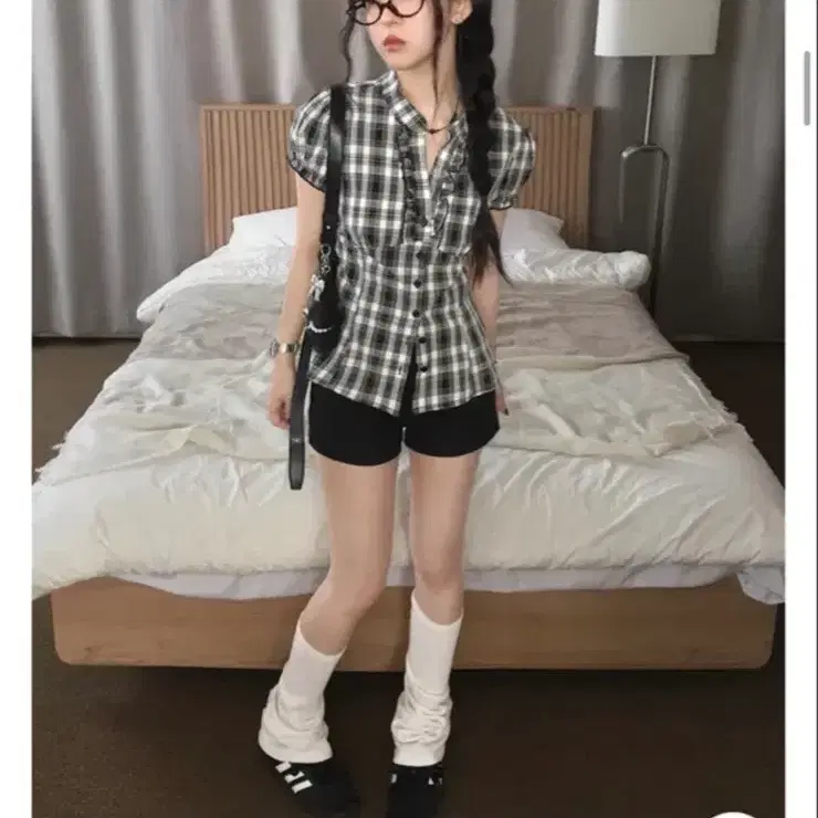 반팔브라우스