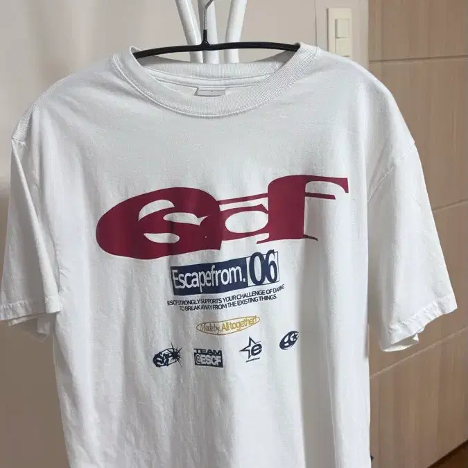 ESCF 로고 콜라주 프린트 오버핏 반팔티