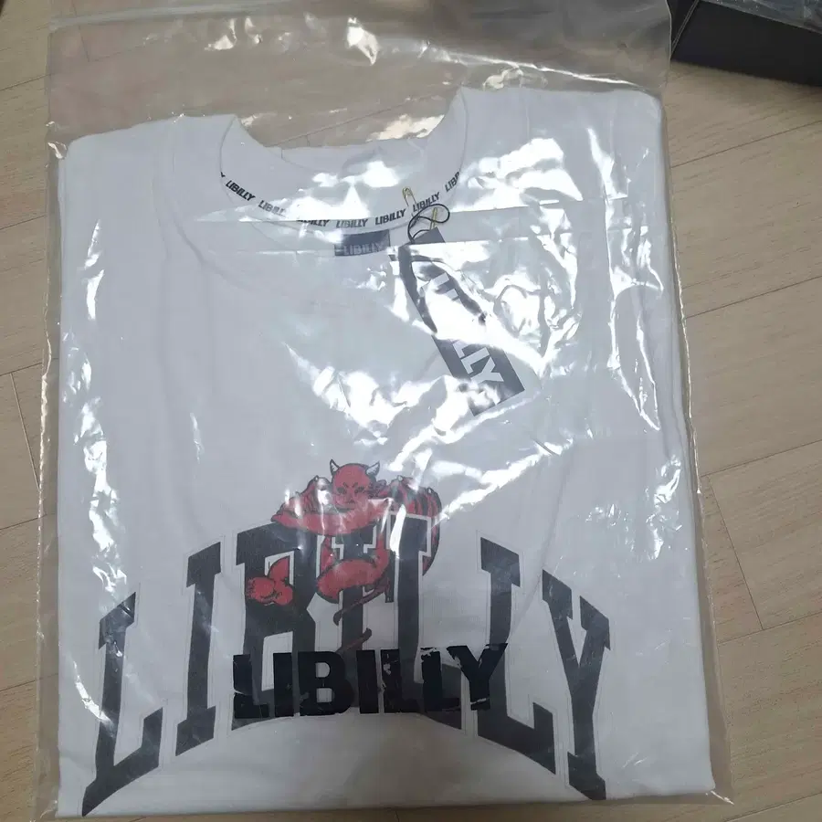 리빌리 반팔티 흰색