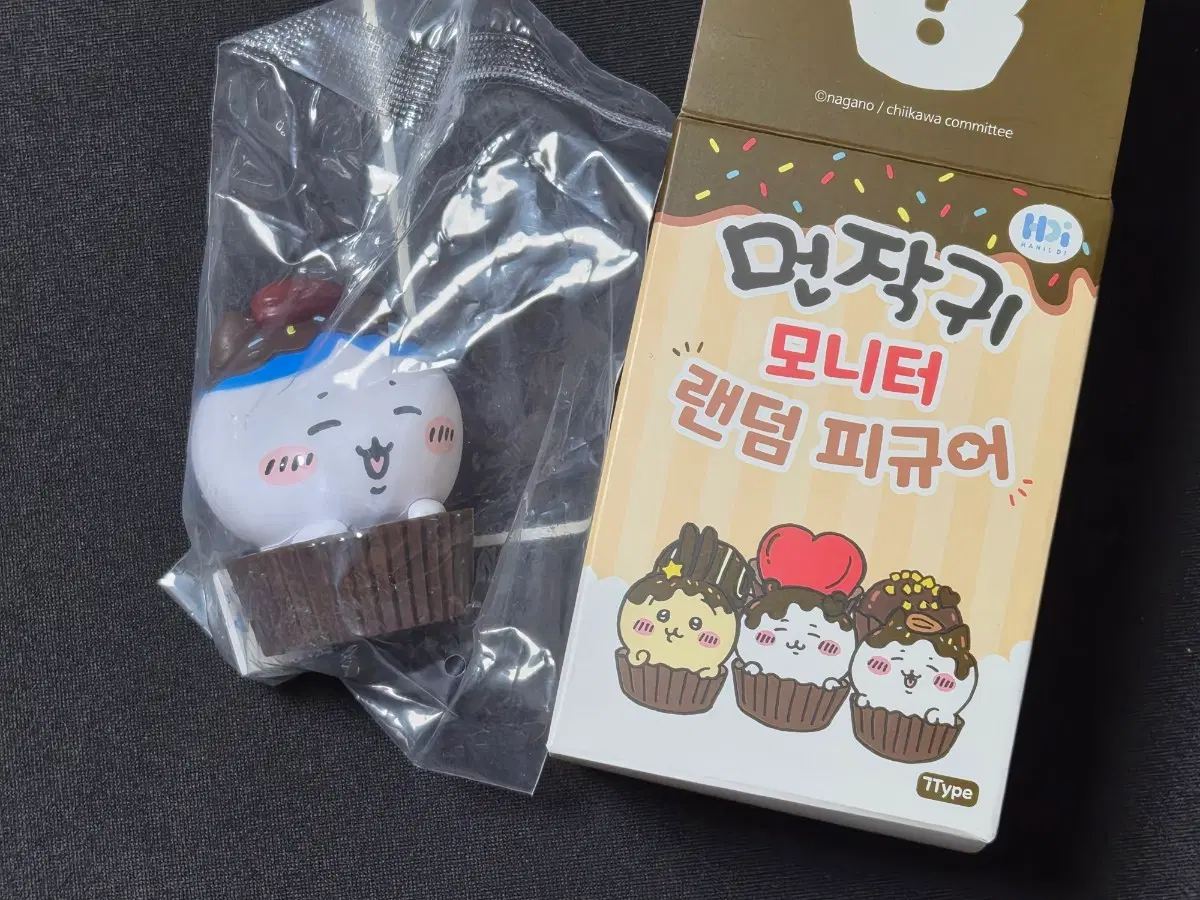 하치와레 모니터 랜덤 피규어