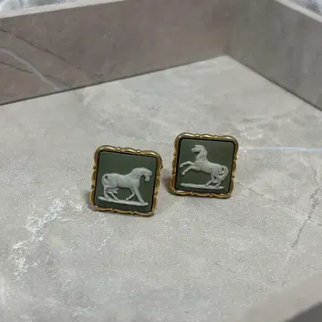WEDGWOOD 웨지우드 커프스 넥타이핀 세트 말 모티브