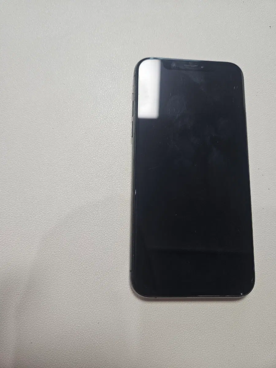 아이폰XS 64gb 블랙 뒷판깨짐