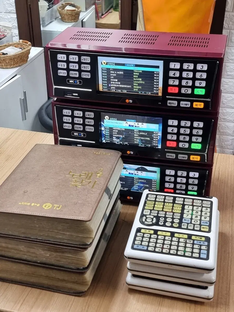 태진노래방기기 C70 최신곡 수록