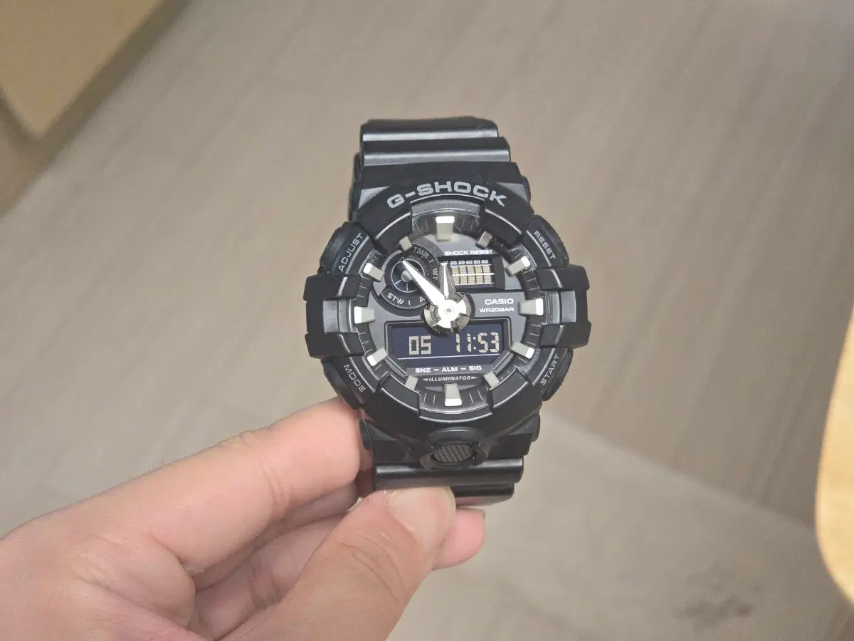 카시오 G-SHOCK GA-700-1B 시계 블랙