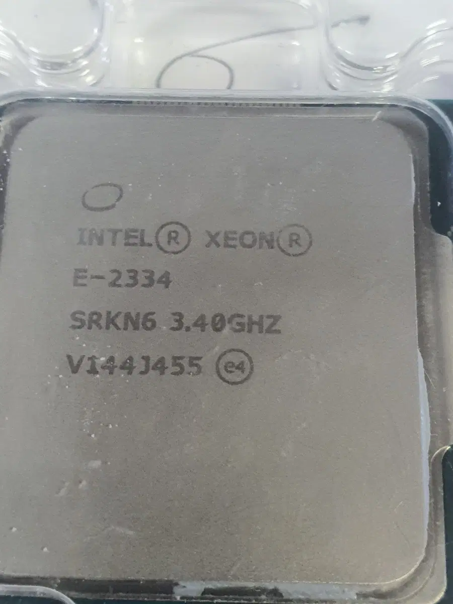 인텔 제온 E-2334 SRKN6 3.40GHz CPU