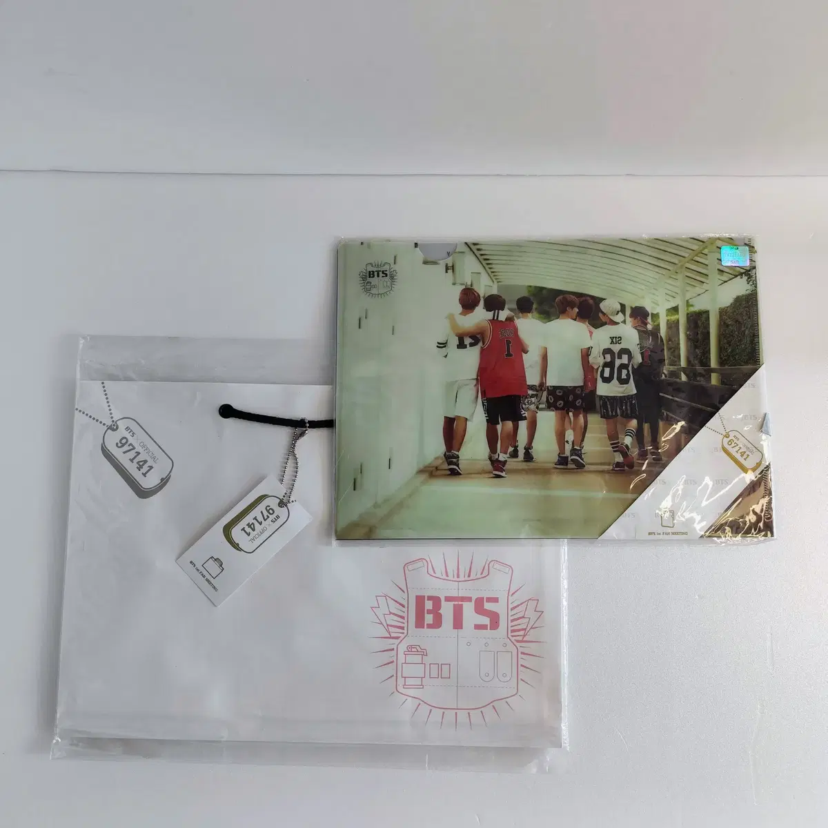 [미개봉] BTS 2014 1st 팬미팅 MUSTER 쇼핑백+클리어홀더 세트