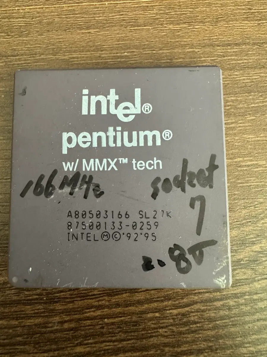 인텔 펜티엄 166MHZ 소켓7 CPU