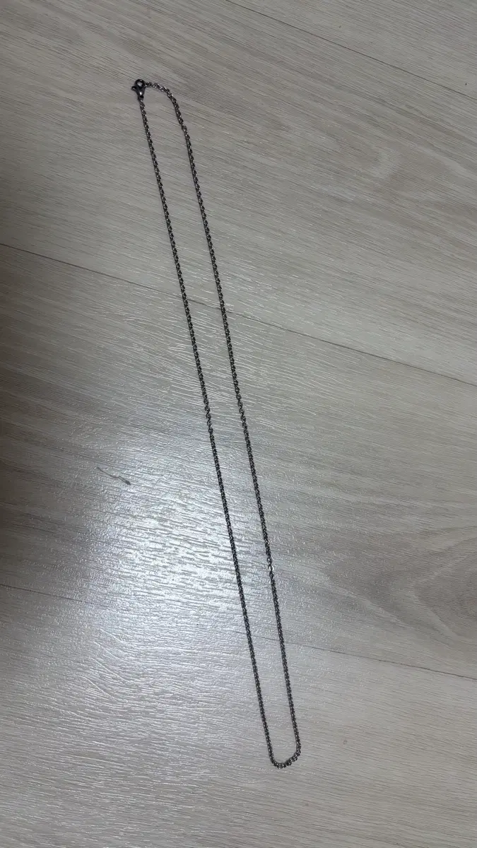 써지컬스틸 2.0m 70cm 체인 목걸이 줄입니다.