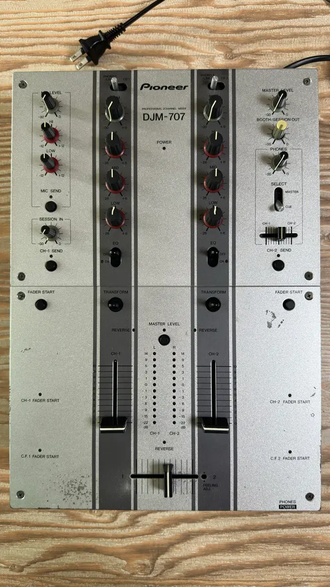 Pioneer DJM-707 믹서