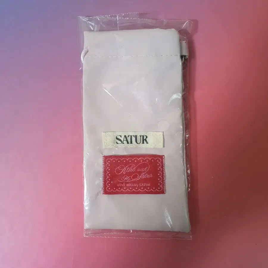 아떼X세터 satur 콜라보 파우치 키링 미개봉 새상품
