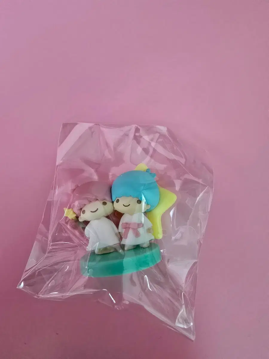 키키라라 피규어