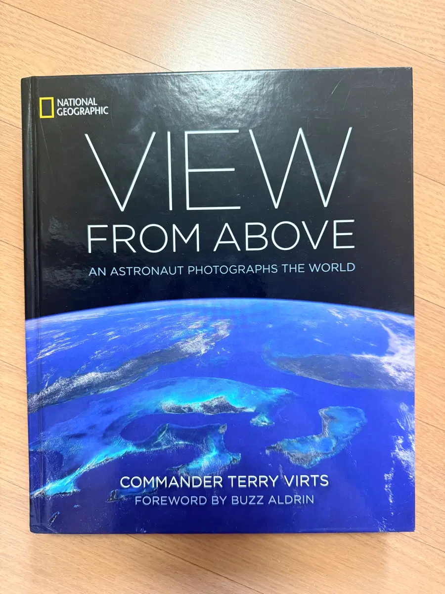내셔널지오그래픽 VIEW FROM ABOVE VIRTS 책