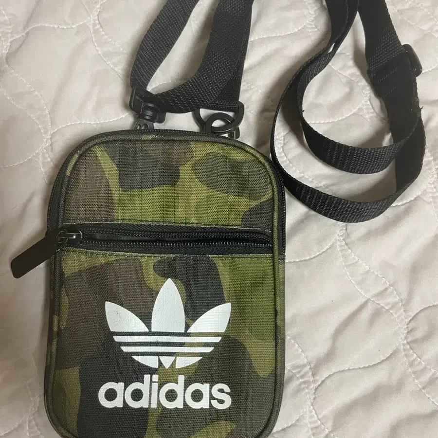 adidas Originals Camo Festival Bag(카모 페스티벌 백)