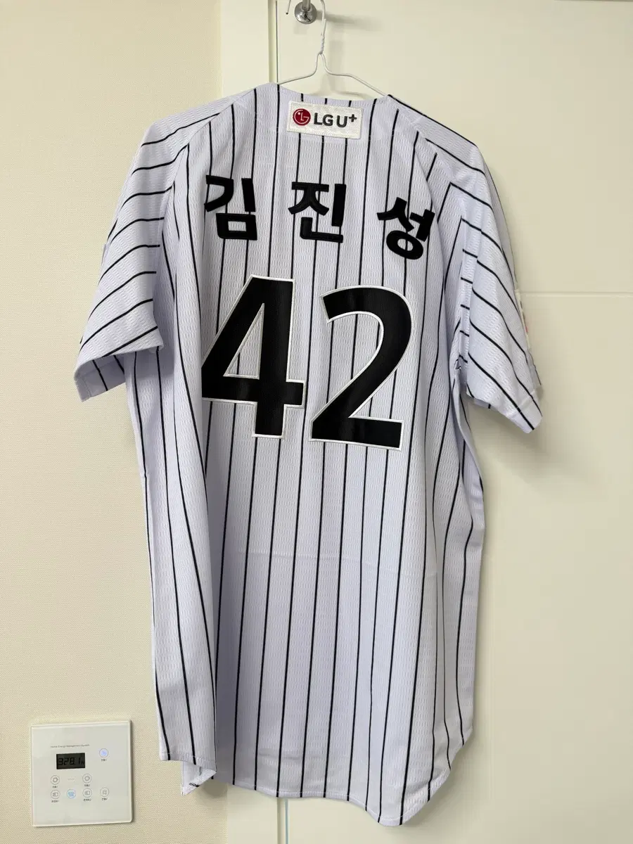 (새상품)LG트윈스 25년 어센틱 110 사이즈 (김진성)