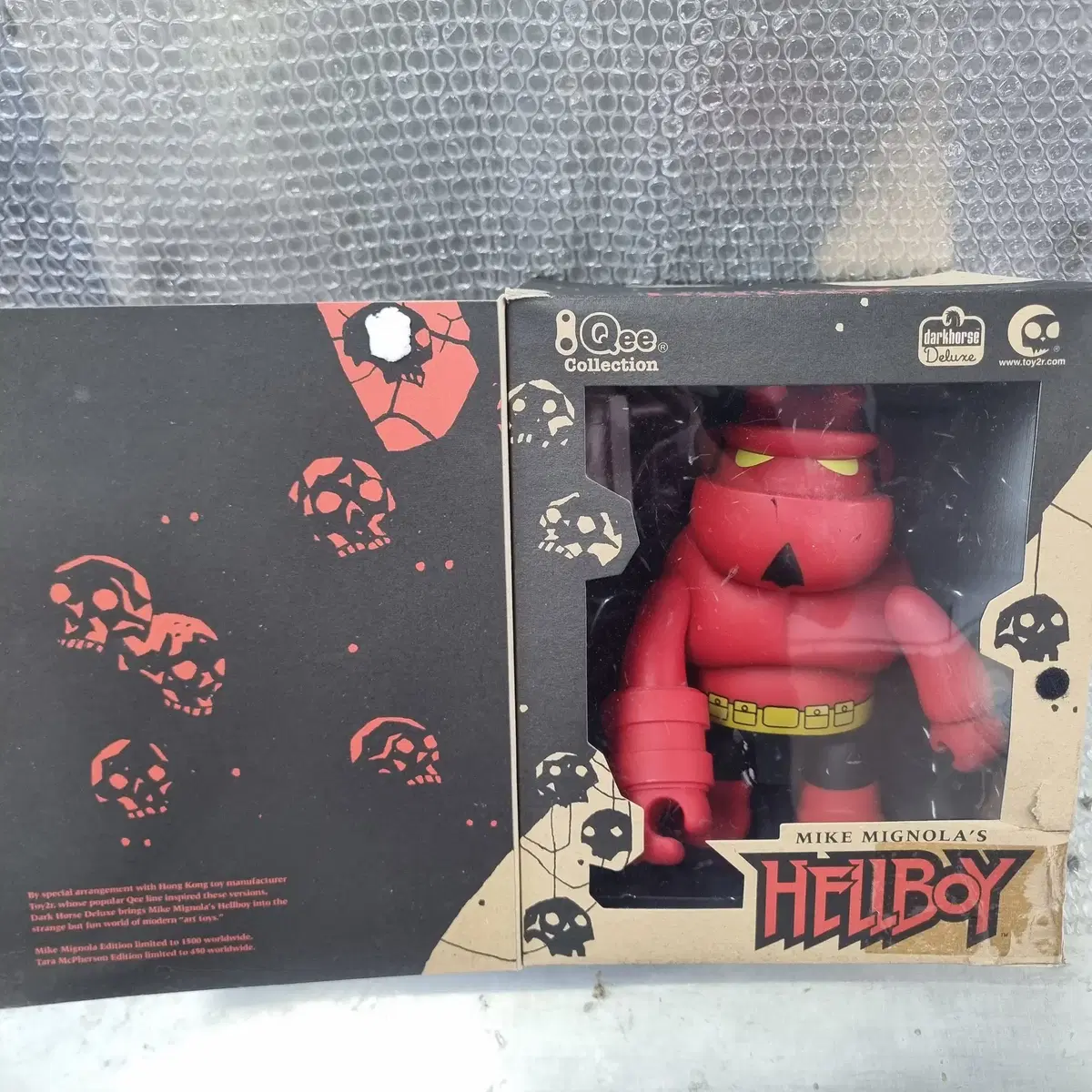 마이크 미뇰라의 헬보이 8인치 큐이 컬렉션 피규어(Mike Mignola's Hellboy 8" Qee Figure) 한정판