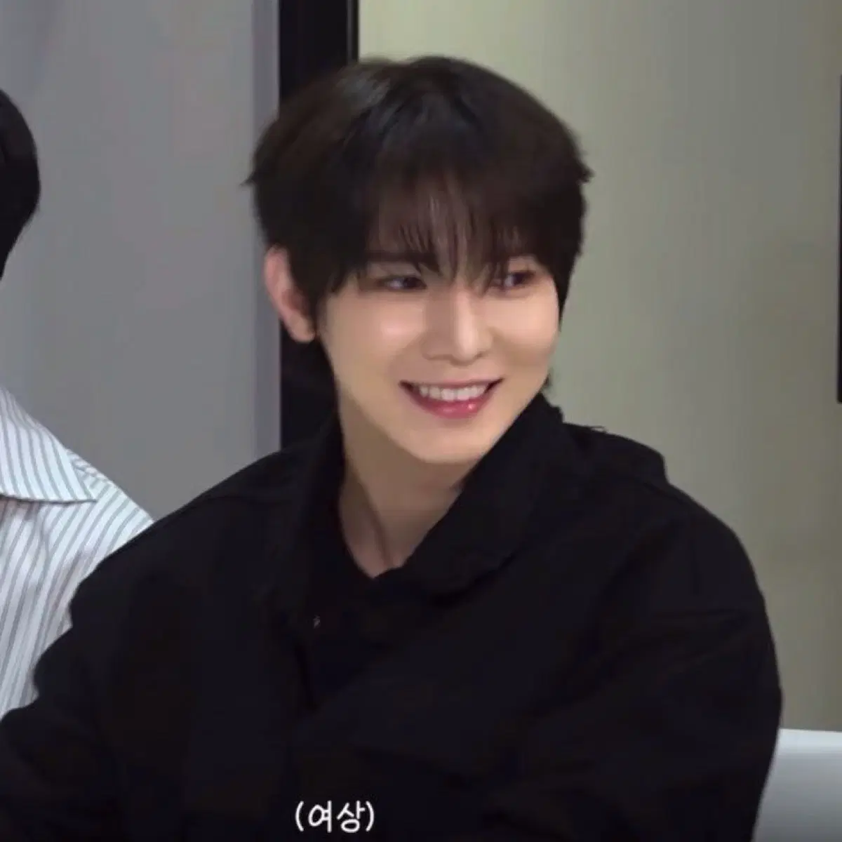 Buy 에이티즈 여상 슬로건 구합니다