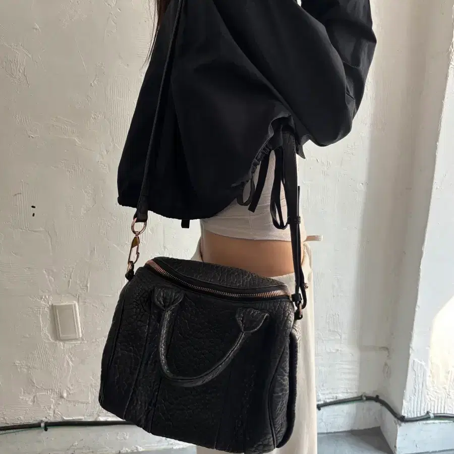 alexanderwang 알렉산더왕 블랙 레더 로키백