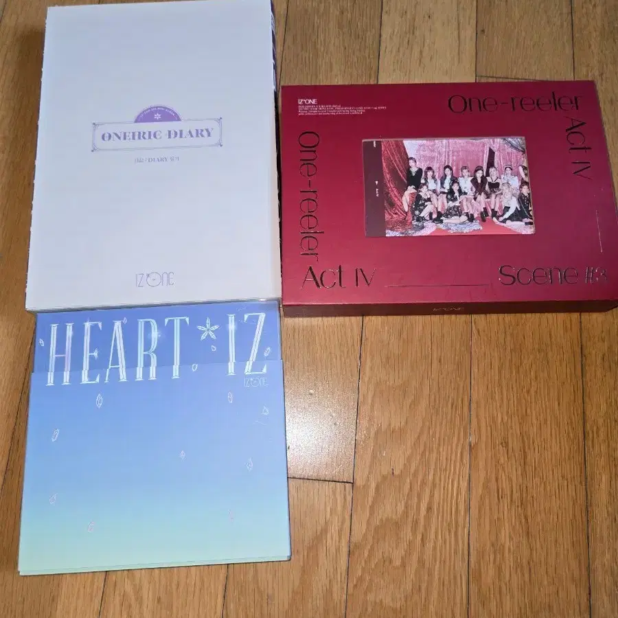 IZ*ONE (아이즈원) 앨범 3종 (원리얼러 Act IV, 하트아이즈, 원어딕 다이어리)