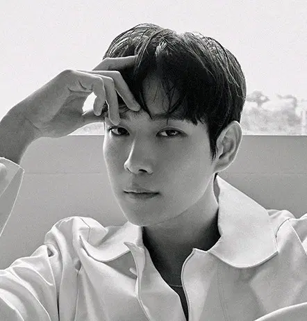 (마지막 한권)<친애하는 X> 배우 김영대님 화보와 인터뷰가 실린 마리끌레르 잡지 양도