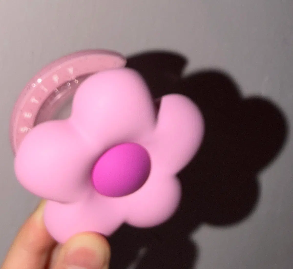 Casetify Flower Grip Holder
