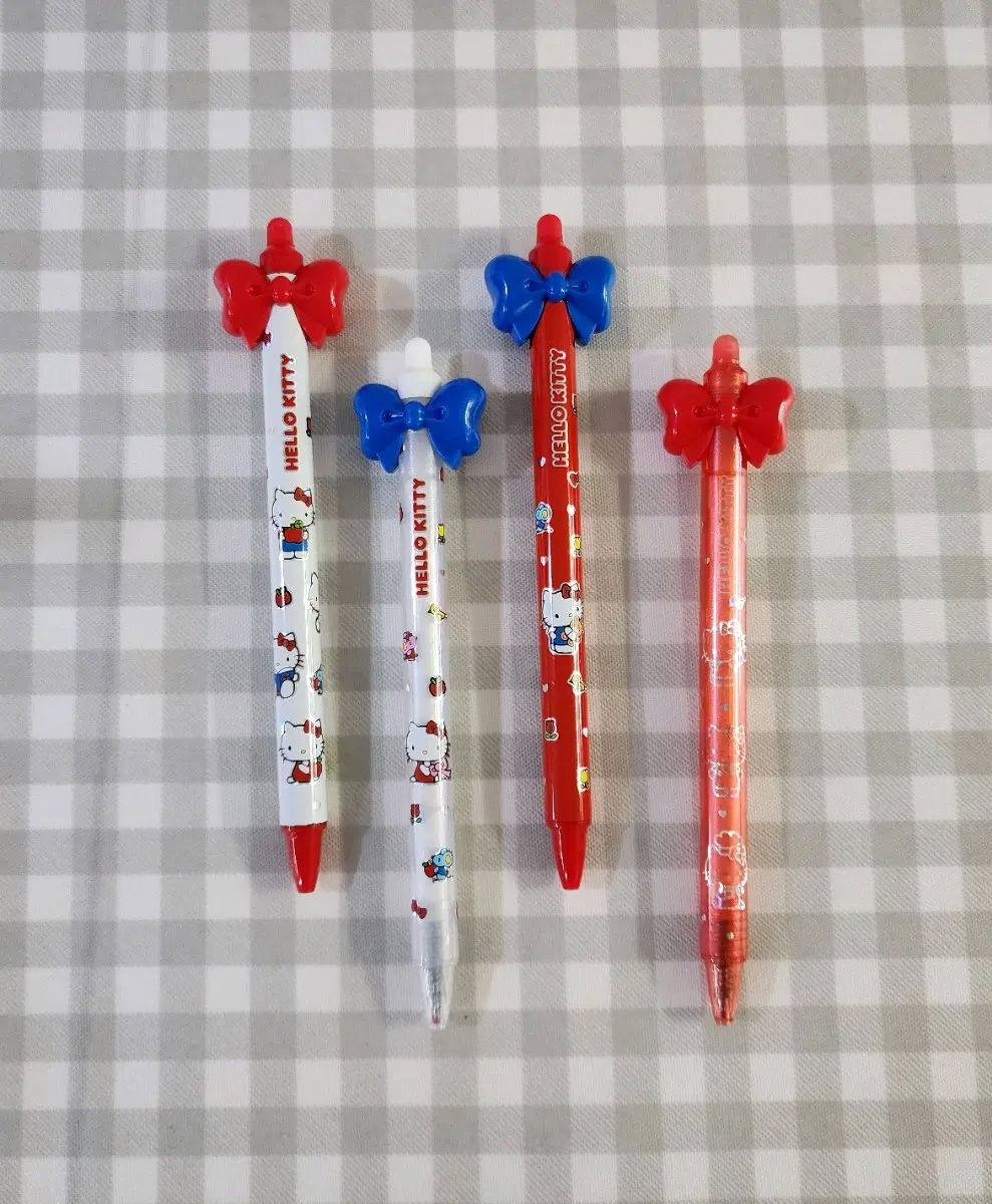 헬로키티 리본 볼펜 0.5mm