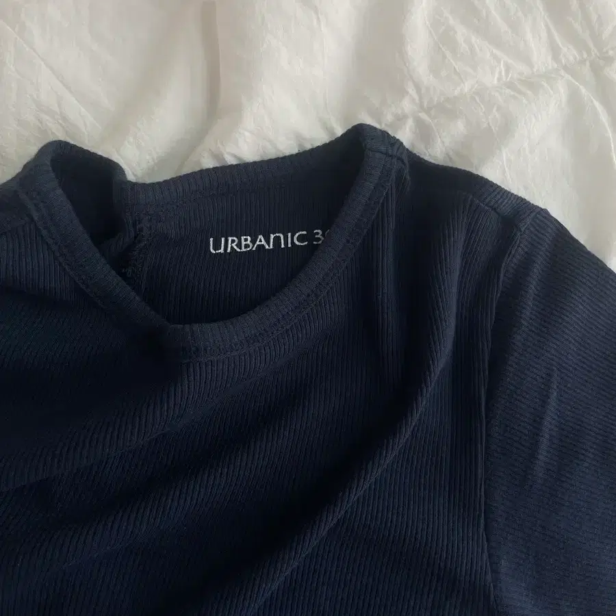 얼바닉 urbanic 30 네이비 반팔티셔츠