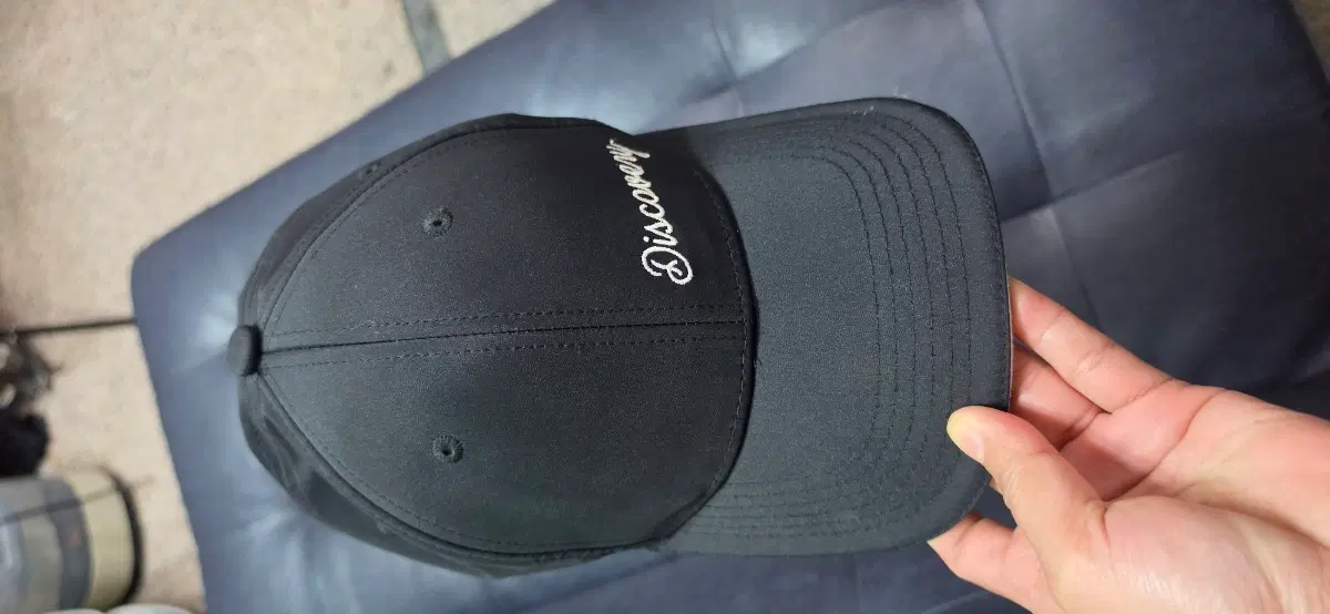 디스커버리 볼캡 블랙