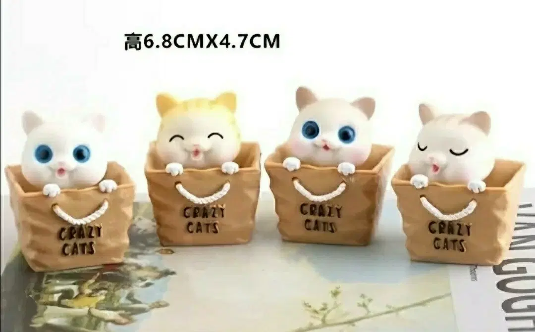 상자 속 아기 고양이 미개봉 피규어 4종 세트로 일괄판매합니다.