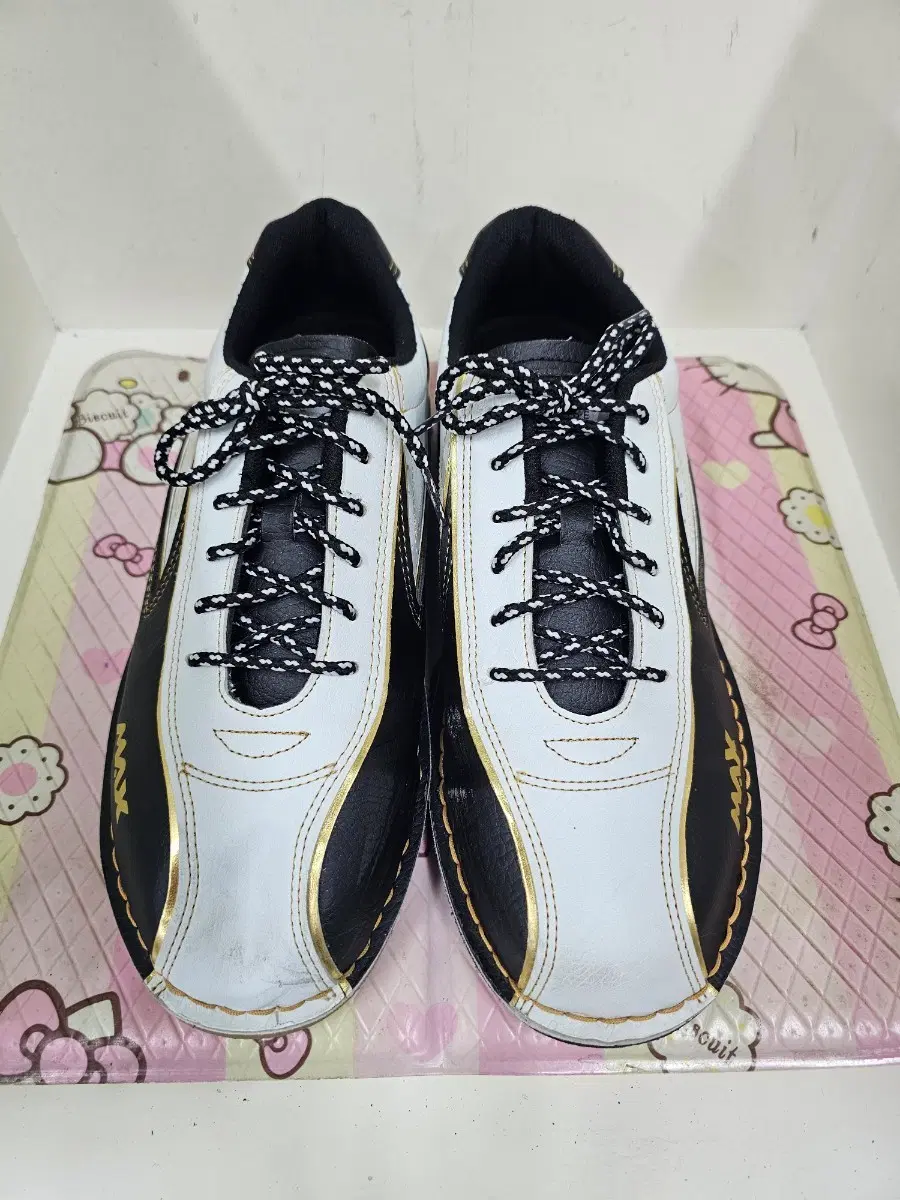 [중고 볼링신발] 맥스 N3 블랙/화이트 콤비 일체형 볼링화 280mm 오른손용
