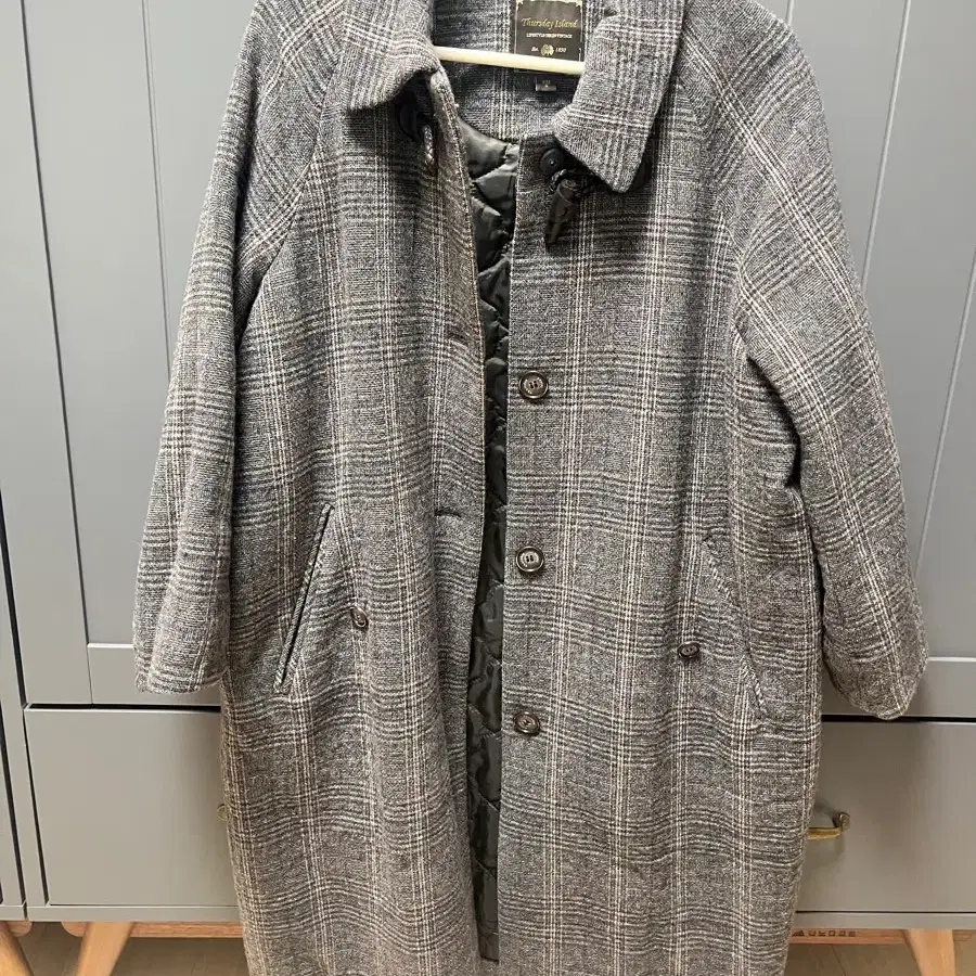 썰스데이아일랜즈 체크 코트 85 S