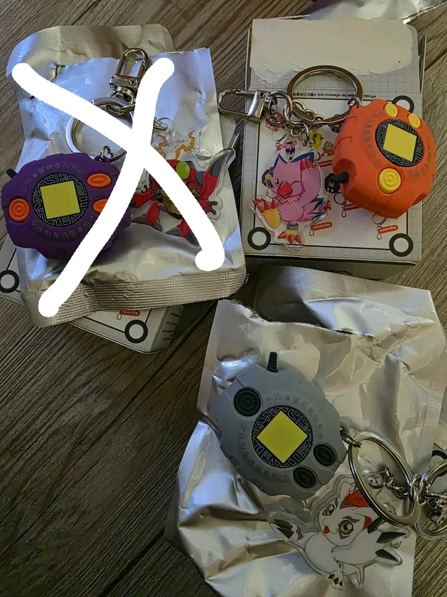 홍콩 디지몬 디지바이스 키링 팝니다.