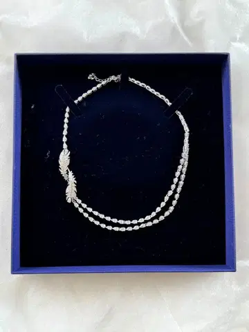 SWAROVSKI 스와로브스키 목걸이 페더 모티브